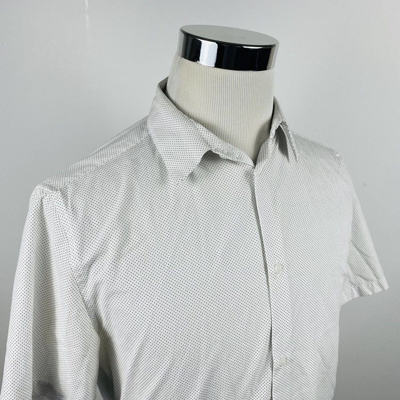 H&M Medium Slim Fit Shirt Black White Polka Dot Short Sleeve Cotton - Picture 1 of 4